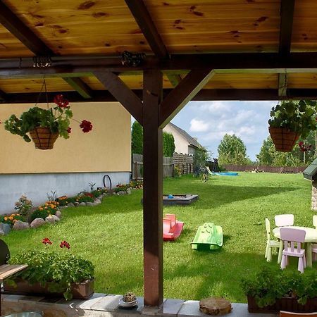 Aleksandrowka - Domek Anastazja Trzescianka Dış mekan fotoğraf